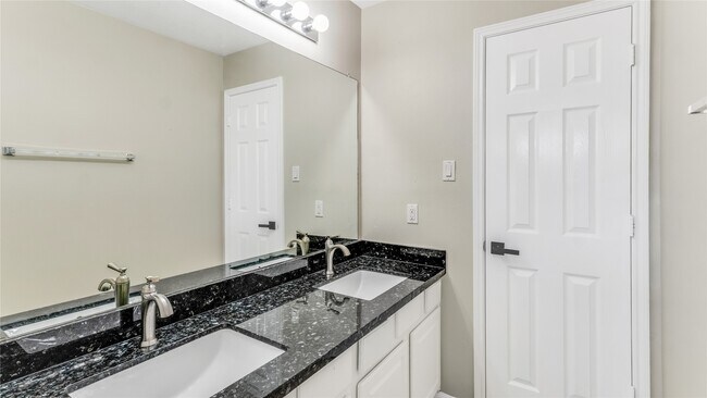 Building Photo - 11405 Starlight Bay St