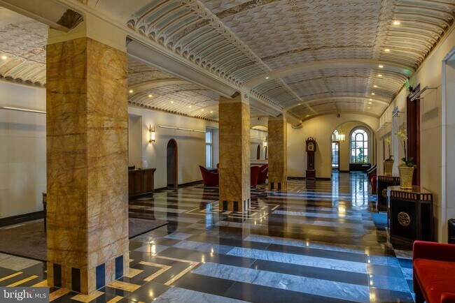 Building Photo - 1901 Walnut St