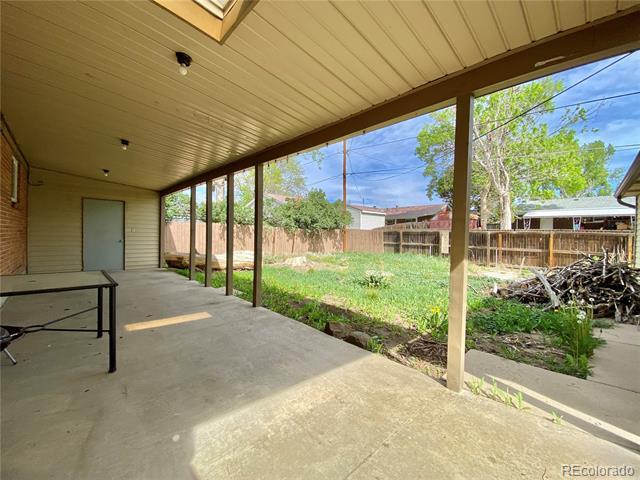 Building Photo - 2049 E 116th Ave