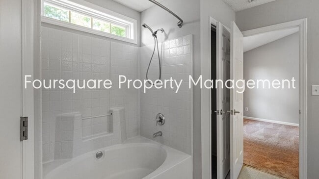 Building Photo - End Unit Townhome | Sunroom| Community Poo...