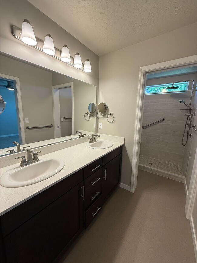 Building Photo - Beautiful Meridian Home in Prime Location Near The Village, Parks & Schools