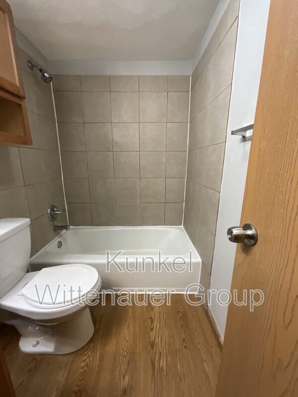 Building Photo - 1810 Jamestown Rd