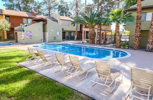 Building Photo - 200 Bel Port Dr