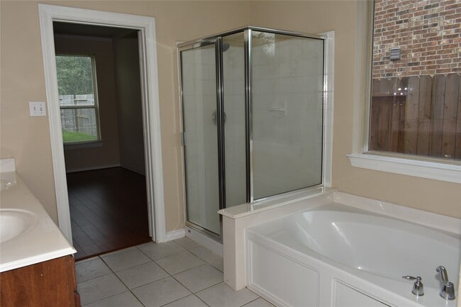 Building Photo - 26307 Meadow Dawn Ln