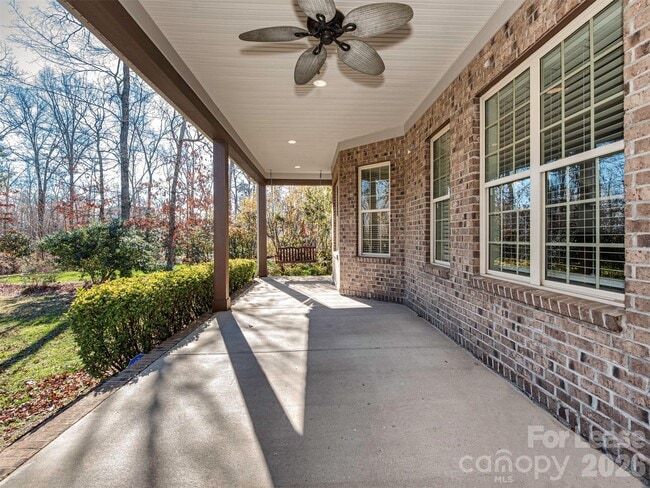 Building Photo - 1825 Mill Chase Ln