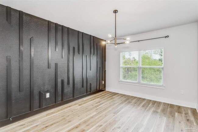 Building Photo - 3285 Southwind Dr