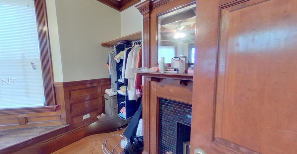 Building Photo - 12 Gardner St