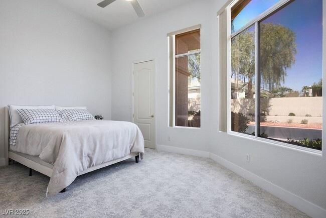 Building Photo - 9233 Canyon Mesa Dr