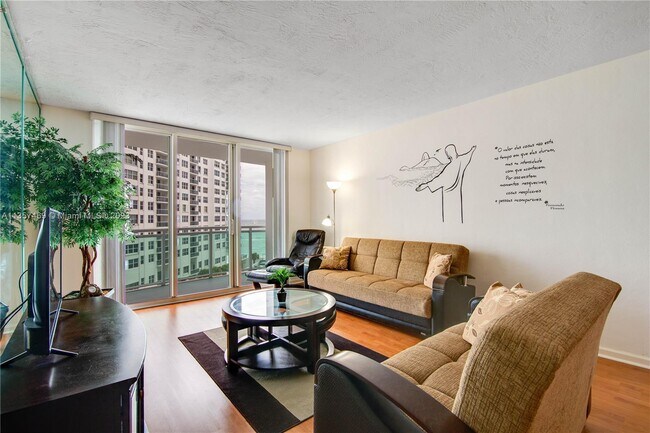 Building Photo - 3001 S Ocean Dr