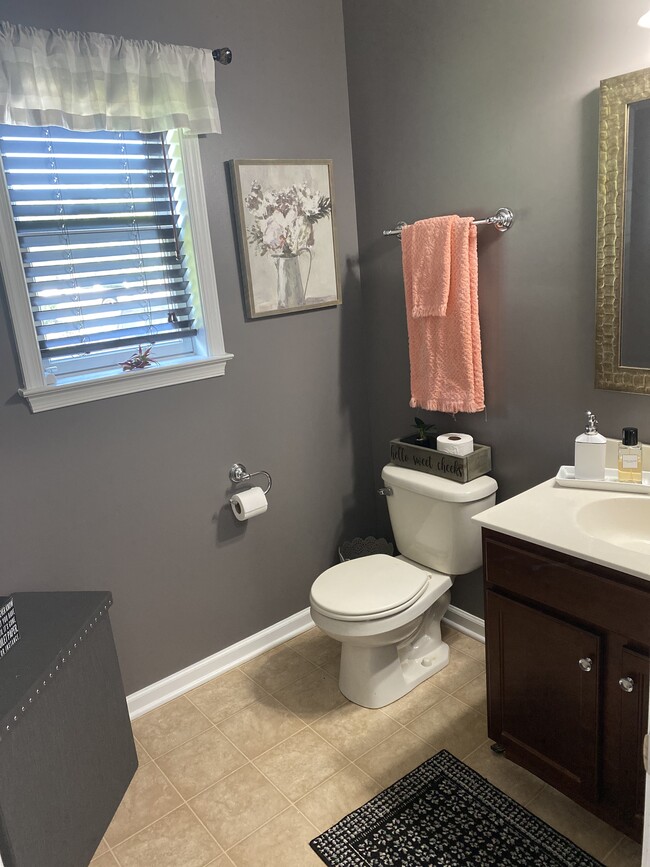 Building Photo - 30 Millbrook Court