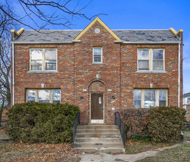 Building Photo - 4348 Southern Ave SE