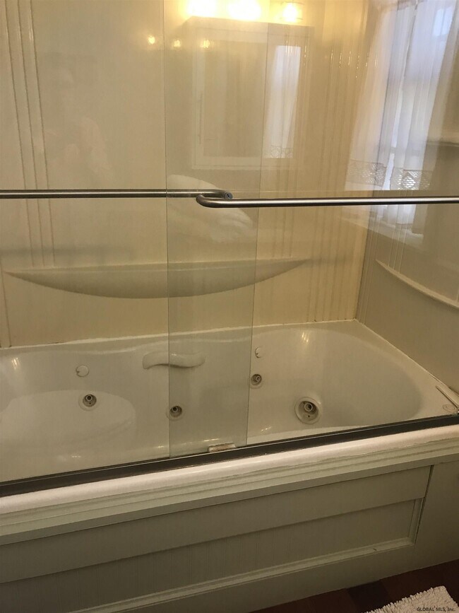 Building Photo - 125 Union Ave