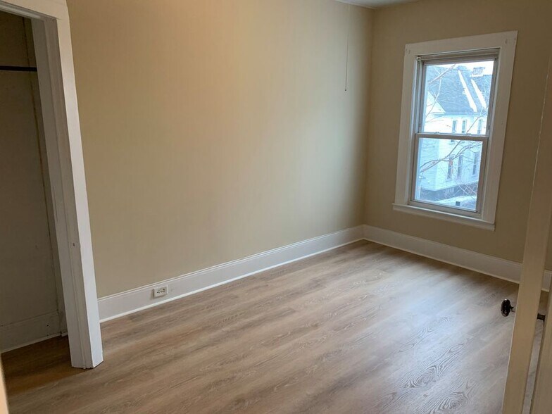 Building Photo - 308 Whittier Ave