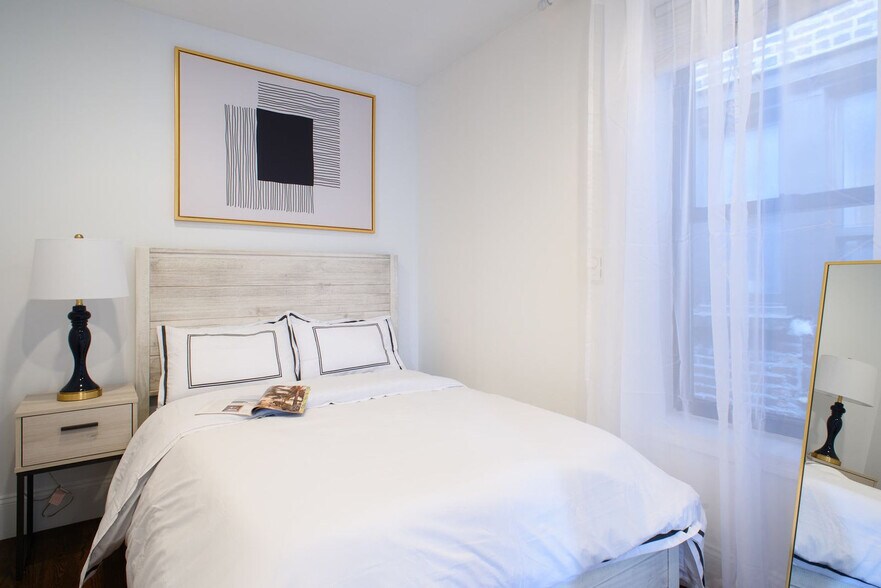 Building Photo - 69a Clinton St