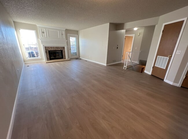 Building Photo - 3 Bedroom 2 Bathroom Home in Roxborough