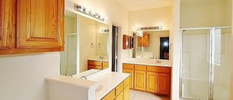 Building Photo - 6218 Bentwood Dr