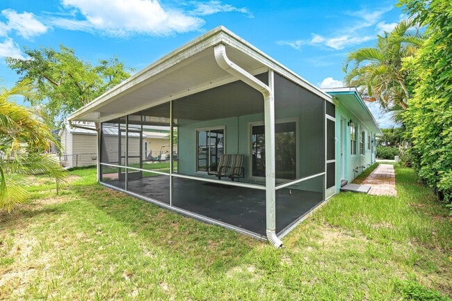 Building Photo - Goodland