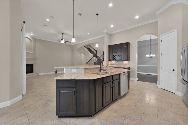 Building Photo - 42 Caprice Bend Pl