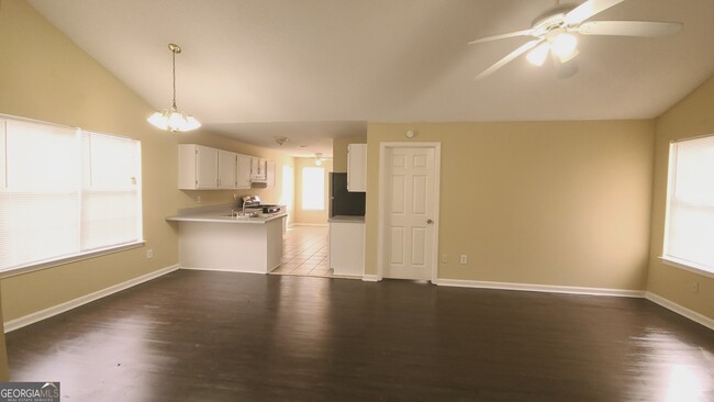 Building Photo - 1504 Cain Ct