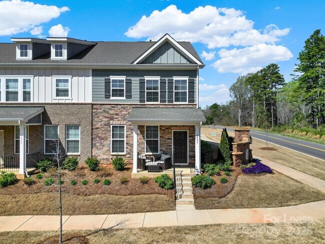 Primary Photo - 8004 Whitegrove Rd