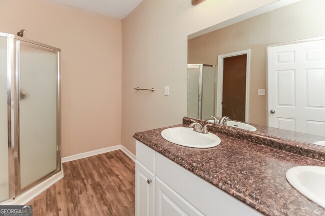 Building Photo - 719 Cherry Branch Cir