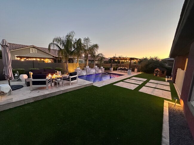 Building Photo - 7507 E Pampa Ave