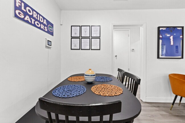 Building Photo - 2614 NW 8th St