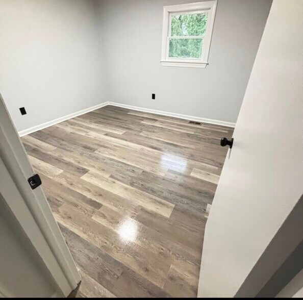 Building Photo - 6381 Elevation Rd