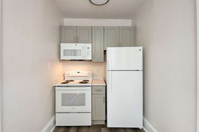 Building Photo - Trinity Park in Durham!