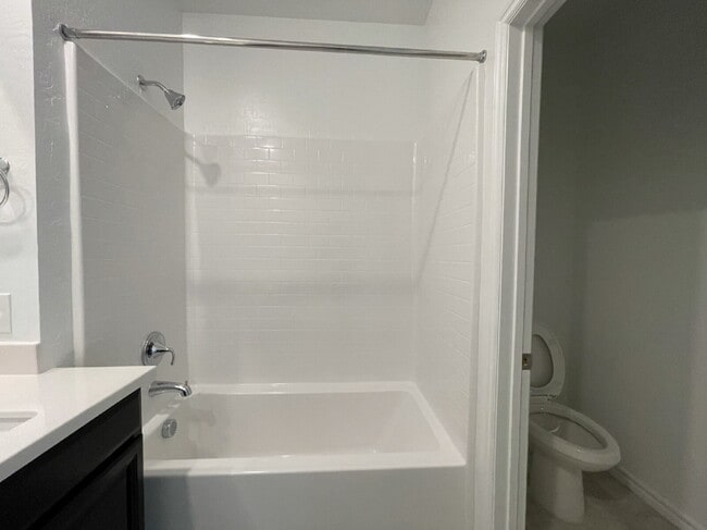 Building Photo - GATED 3 BED 2.5 BATH 2 CAR GARAGE + LOFT IN NORTH LAS VEGAS