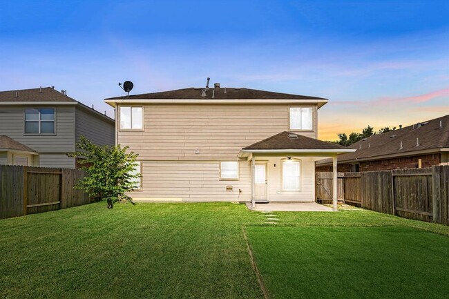 Building Photo - 6403 Applewood Forest Dr