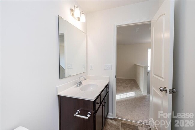 Building Photo - 824 Yorkshire Dr
