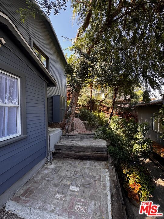Building Photo - 2449 Riverside Pl