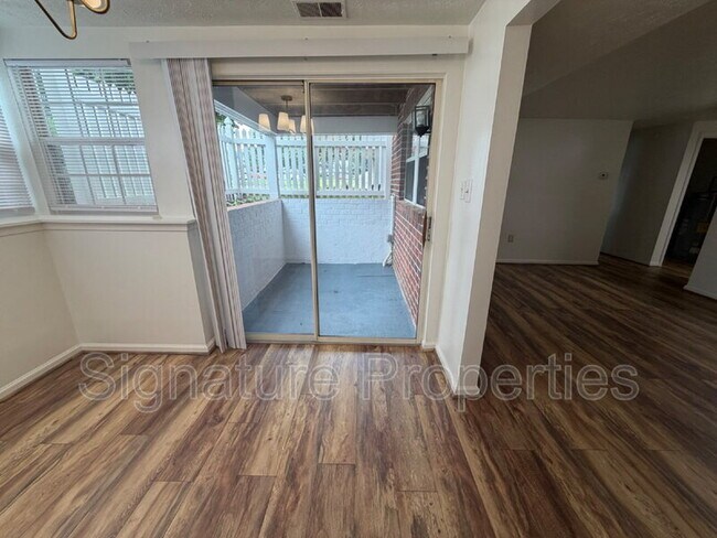 Building Photo - 9397 London Tower Ct