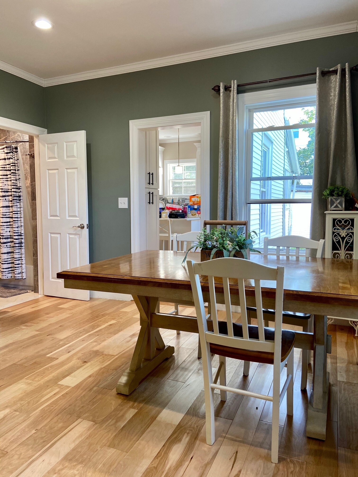 Building Photo - 5 Sheridan Cir