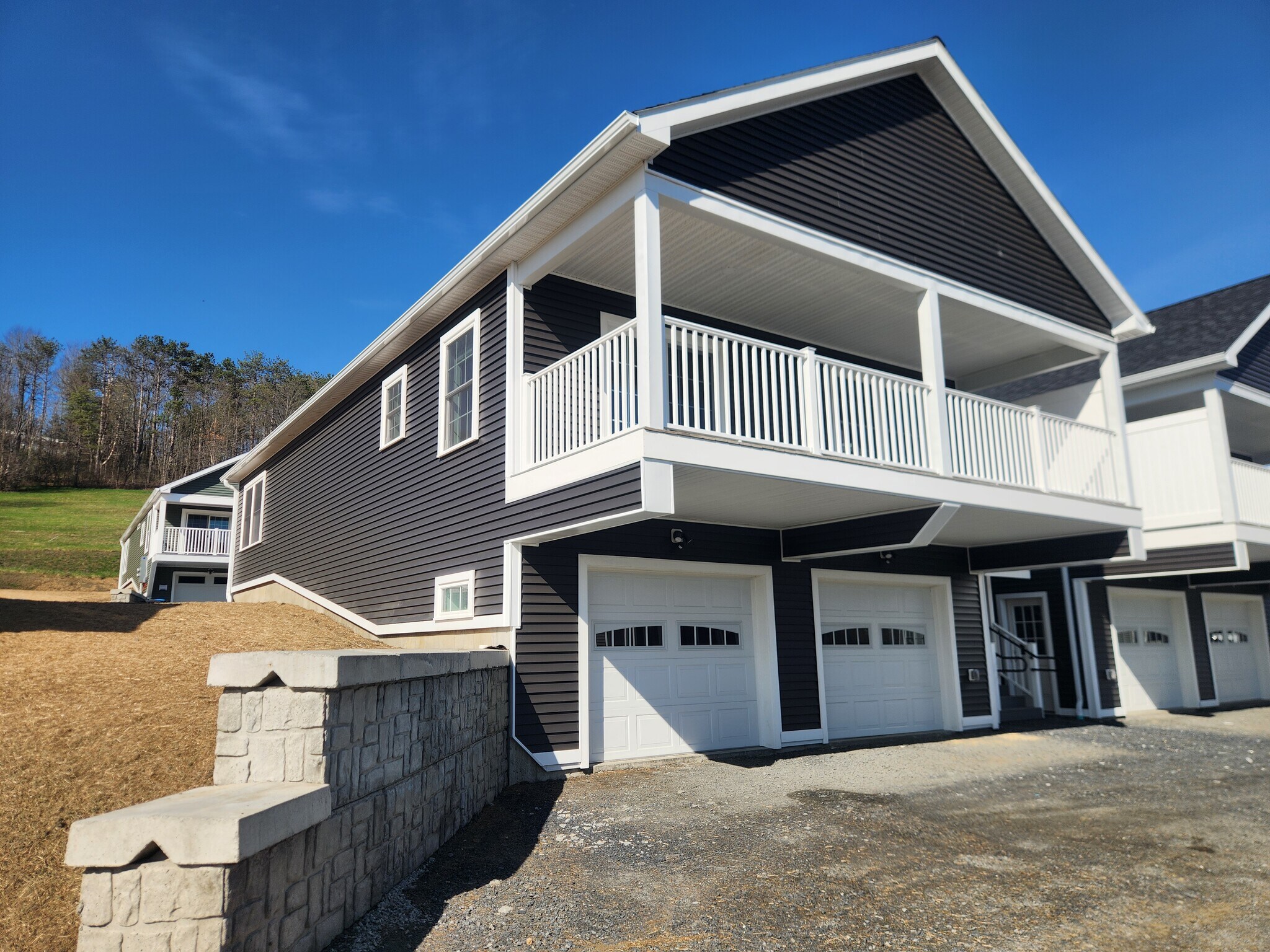 Building Photo - 69 Ivan Dr