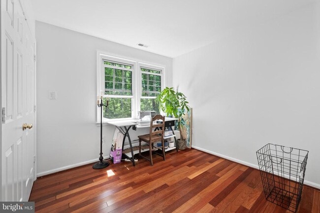 Building Photo - 7362 Clifton Rd