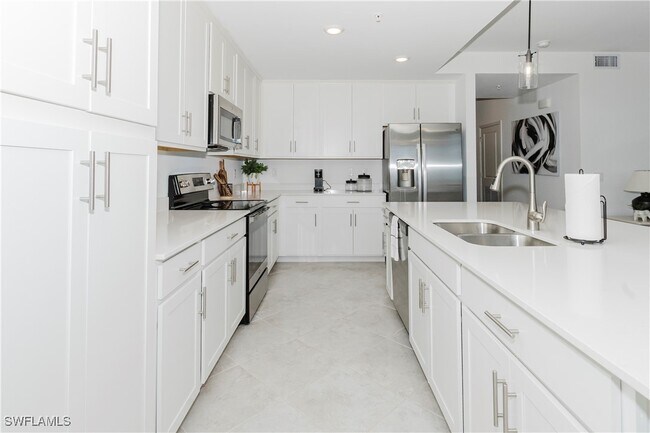 Primary Photo - 5835 Double Eagle Cir