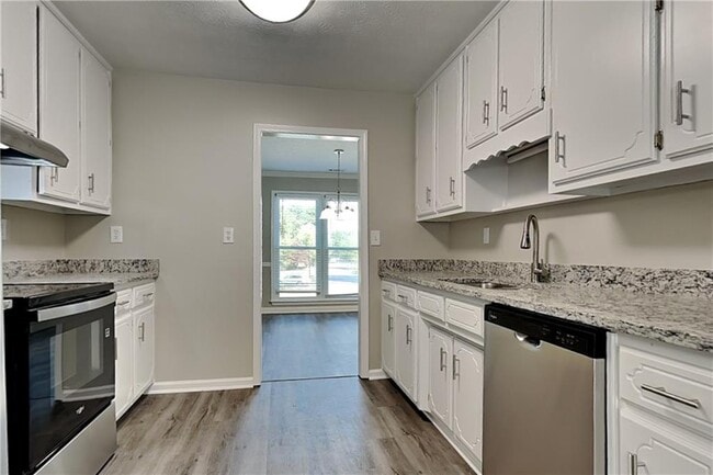 Building Photo - 204 Leighs Grove Ct