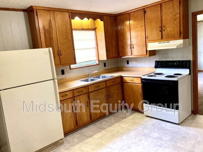 Building Photo - 115 Parkburg Rd