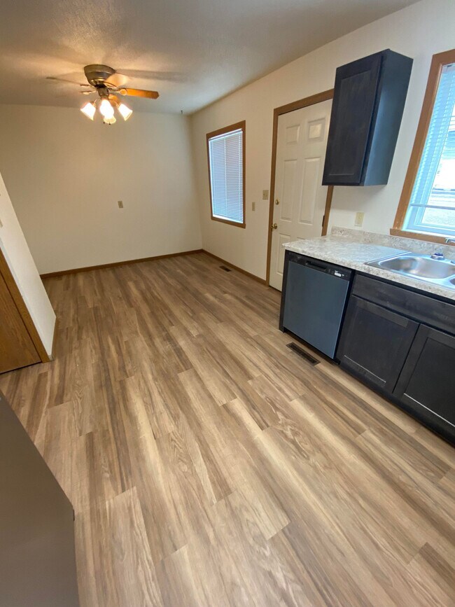 Fargo, ND Sheyenne Terrace | Kitchen - Sheyenne Terrace Townhomes