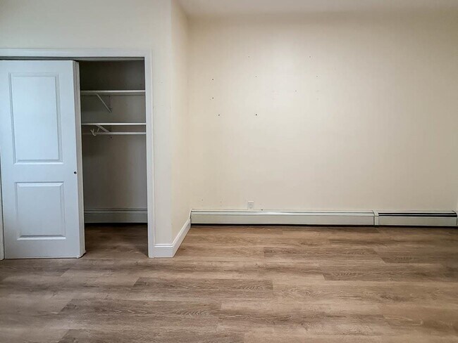 Building Photo - 1687 John F. Kennedy Blvd