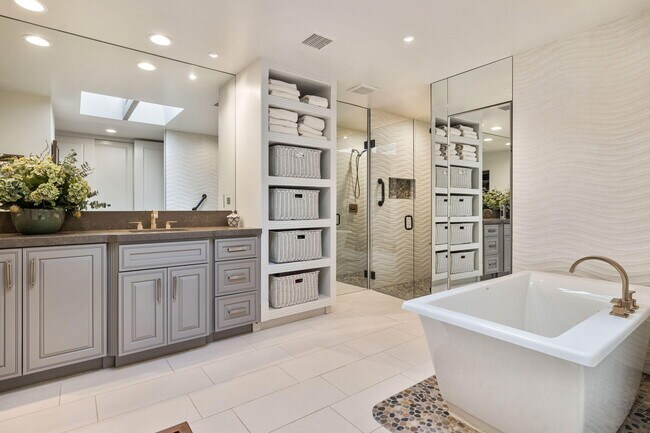 Building Photo - 76 Princeton Dr