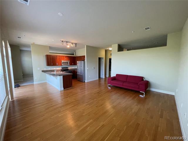 Building Photo - 5401 S Park Terrace Ave