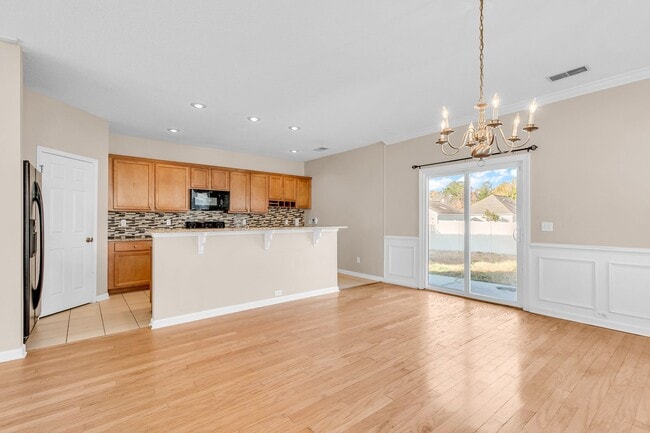 Building Photo - 16 Bushwood Dr