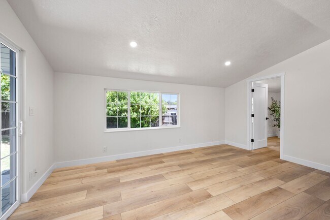 Building Photo - Modern Beauty of Downtown Roseville - 3 Be...