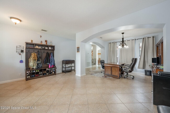 Building Photo - 2842 Glenridge Cir
