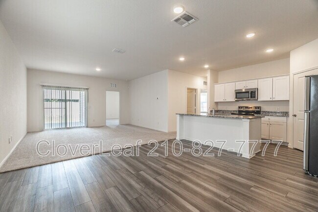Building Photo - 7415 Corral Smt