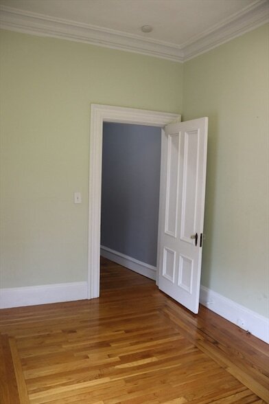 Building Photo - 249 County St