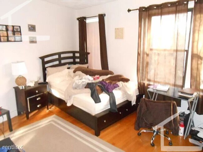 Building Photo - No Brokers Fee, Large Apartment in brighton, Heat, Hot Water Included, Eat-in Kitchen, Porch, Par...